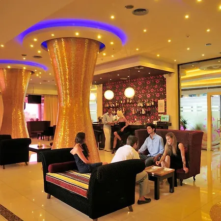 阿凡湾度假套房酒店 酒店
